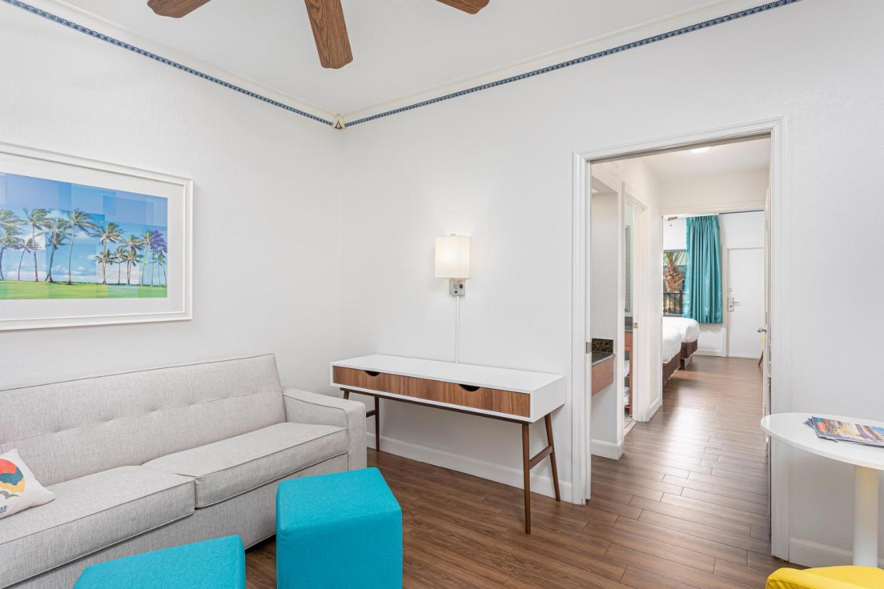 Beachside Hotel And Suites Коко Бийч Екстериор снимка